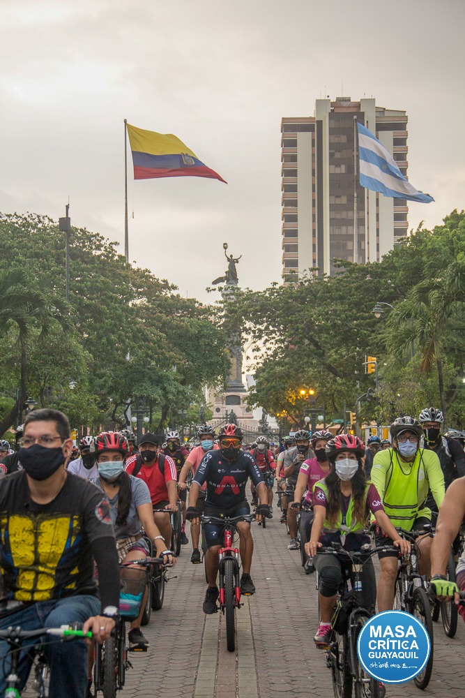 VIDEO | Caminabilidad y ciclovías para recuperar la plaza del Centenario en Guayaquil