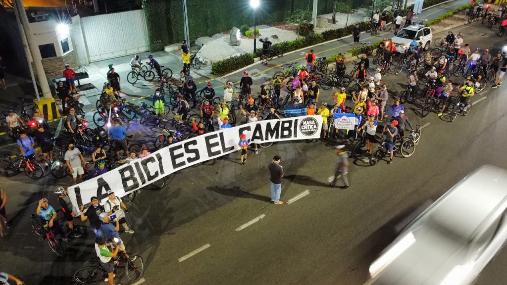 Fotogalería: «La Bici es el Cambio» fue el mensaje en la Masa Crítica por el Día Mundial de la Bicicleta